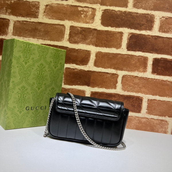 G*u*i gg marmont super mini bag